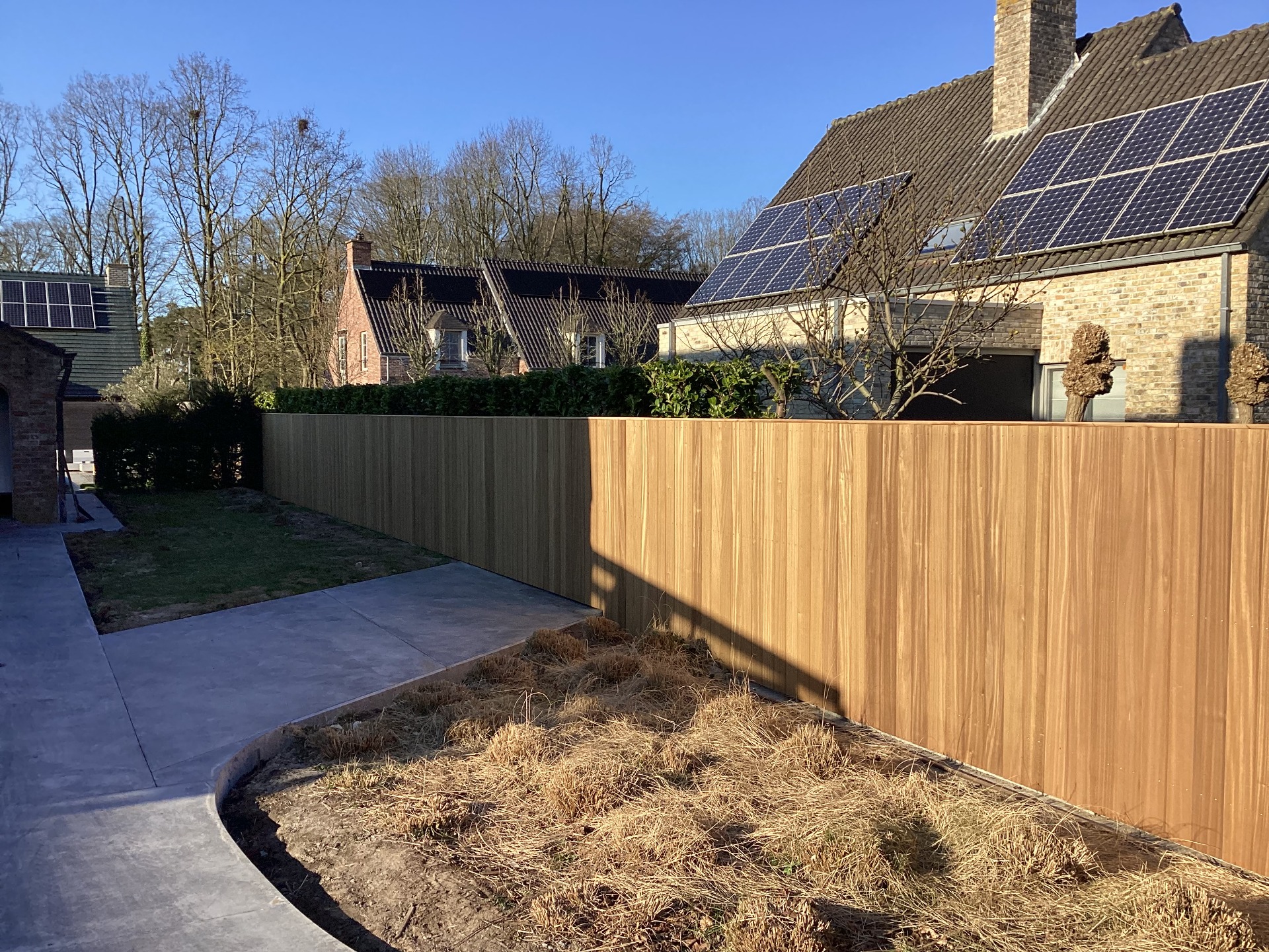 Tuinwand bestaande uit thermowood ayous